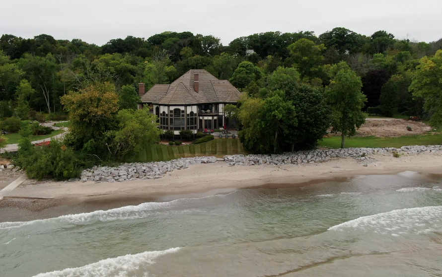 Fox Point Home - Shaka Smart