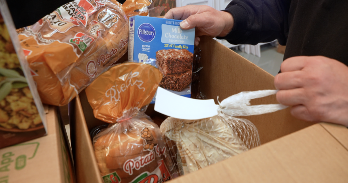 Heartwarming Thanksgiving Food Giveaway: Providing Delicious Meals and Support to Omaha Families in Need Heartwarming Thanksgiving Food Giveaway: Providing Delicious Meals and Support to Omaha Families in Need