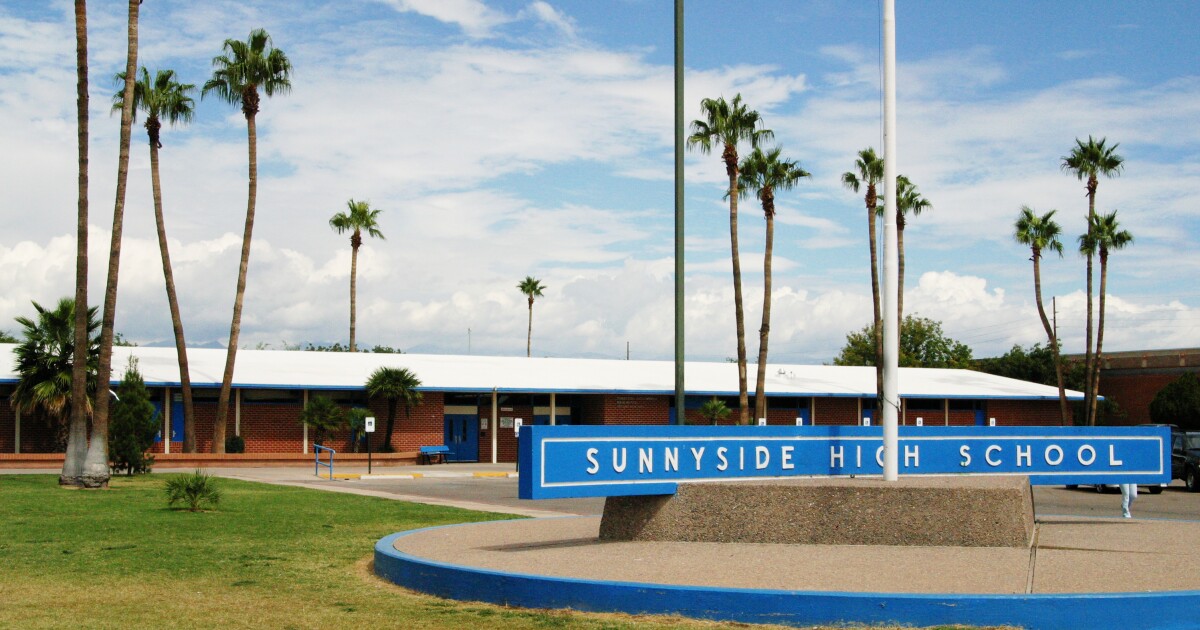 Sunnyside High School honors seniors with graduation parade