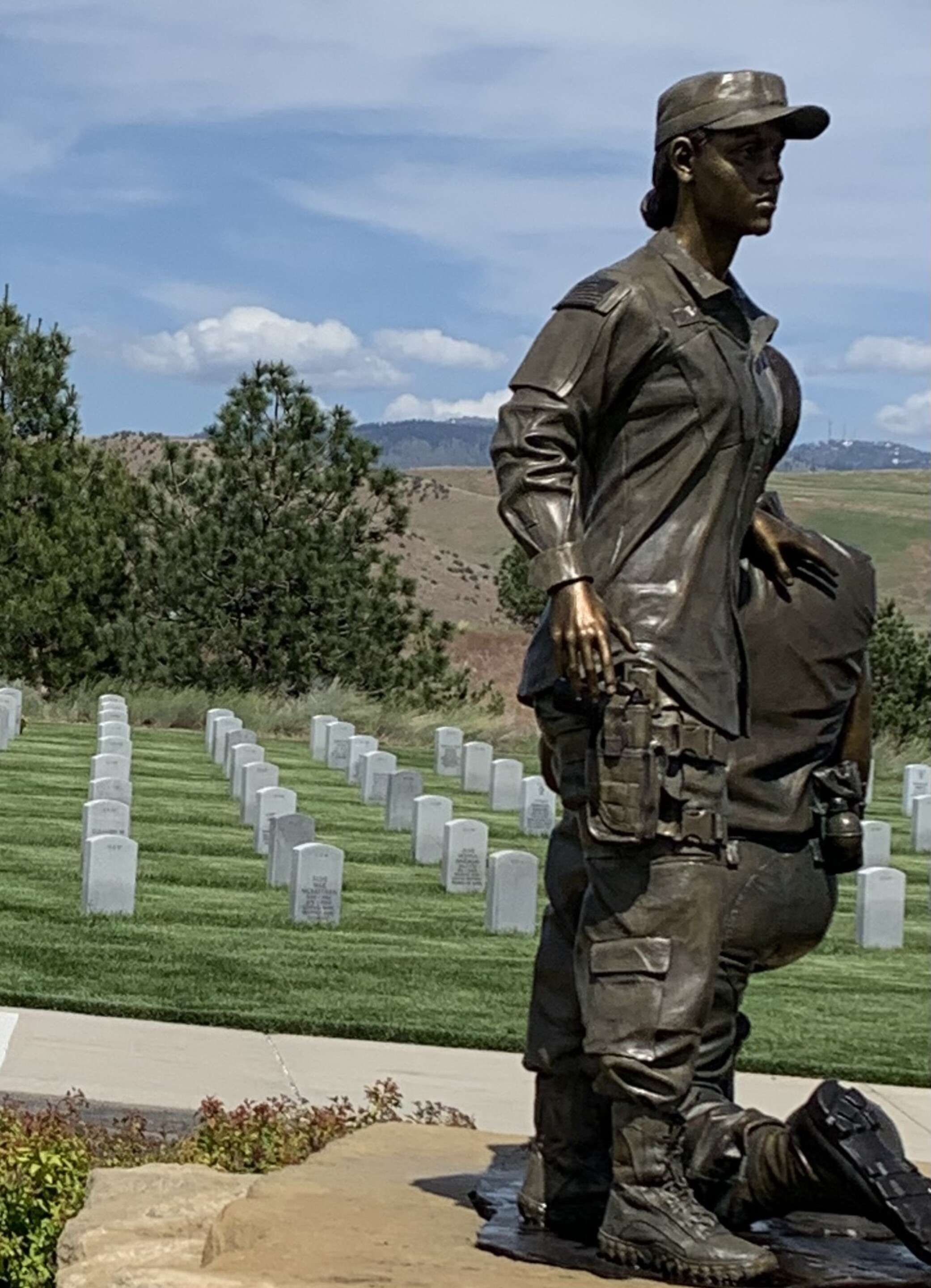 Coins on fallen Veterans' graves, what do they mean?