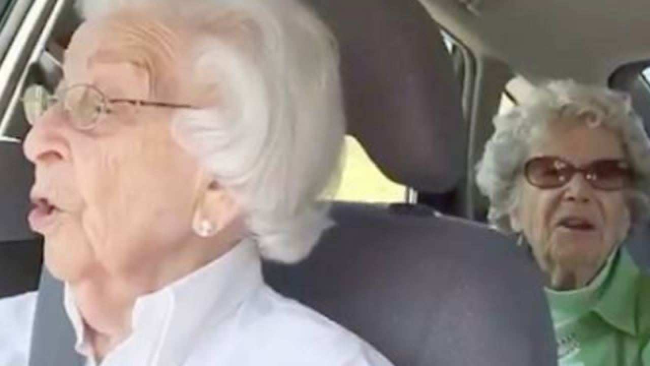 Sisters hilariously disagree over directions