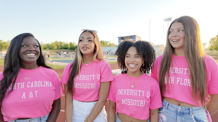 Lee's Summit West high school seniors at annual Senior Sunset