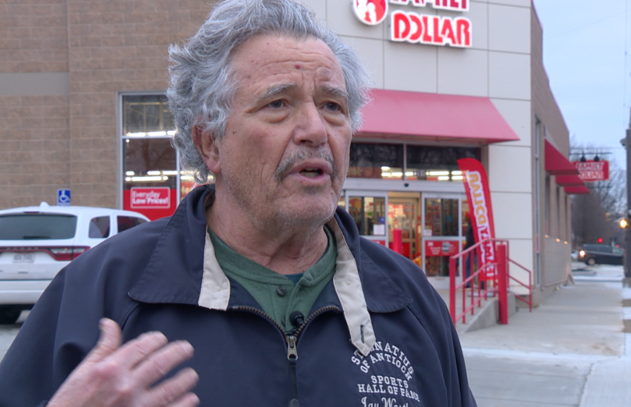 CLE police search for Buckeye Family Dollar robbery suspects, residents share safety concerns