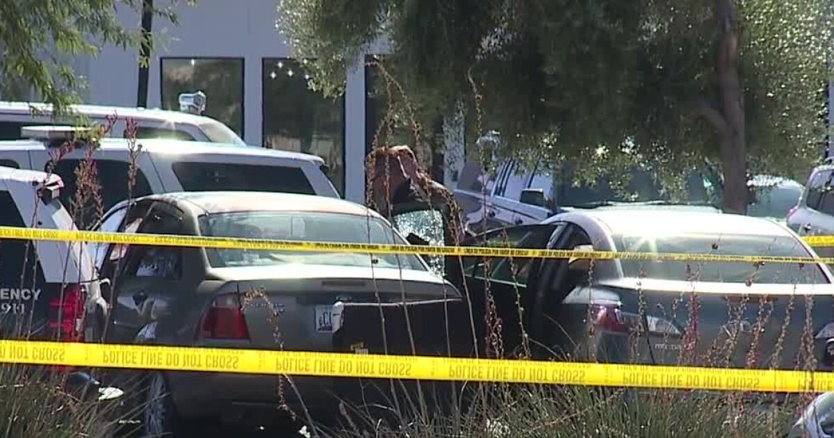 Man arrested after shooting, killing woman in Mesa parking lot