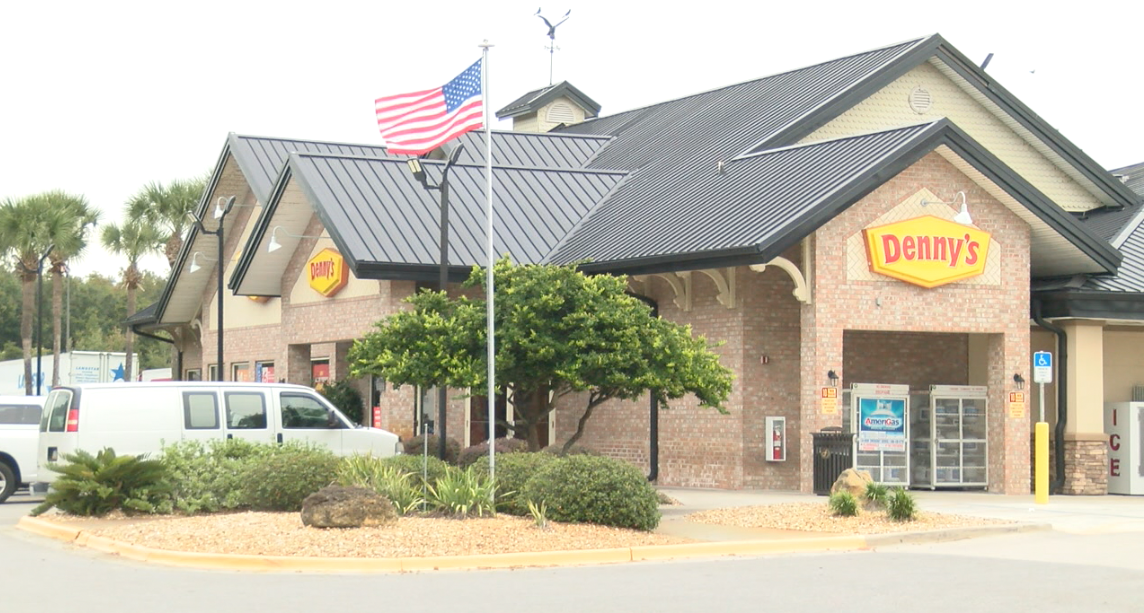 DENNYS.png