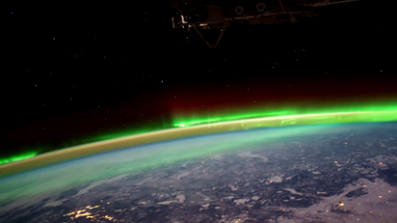 Amazing Time Lapse Video Of The Earth At Night From The International Space Station