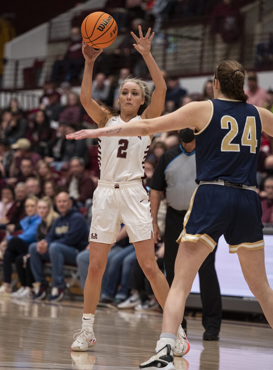 Photos Montana and Montana State women's CatGriz game