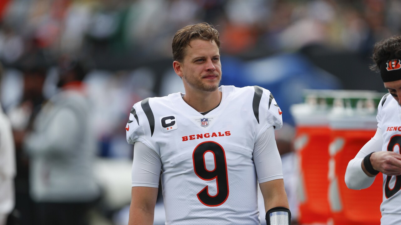In a Nutshell: Joe Burrow and Josh Allen's Ties to the Bengals; More Stats as the Team Aims for History Joe Burrow receives guide to Cincinnati for Christmas