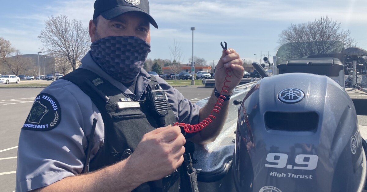 Wisconsin DNR reminds boaters of new federal law