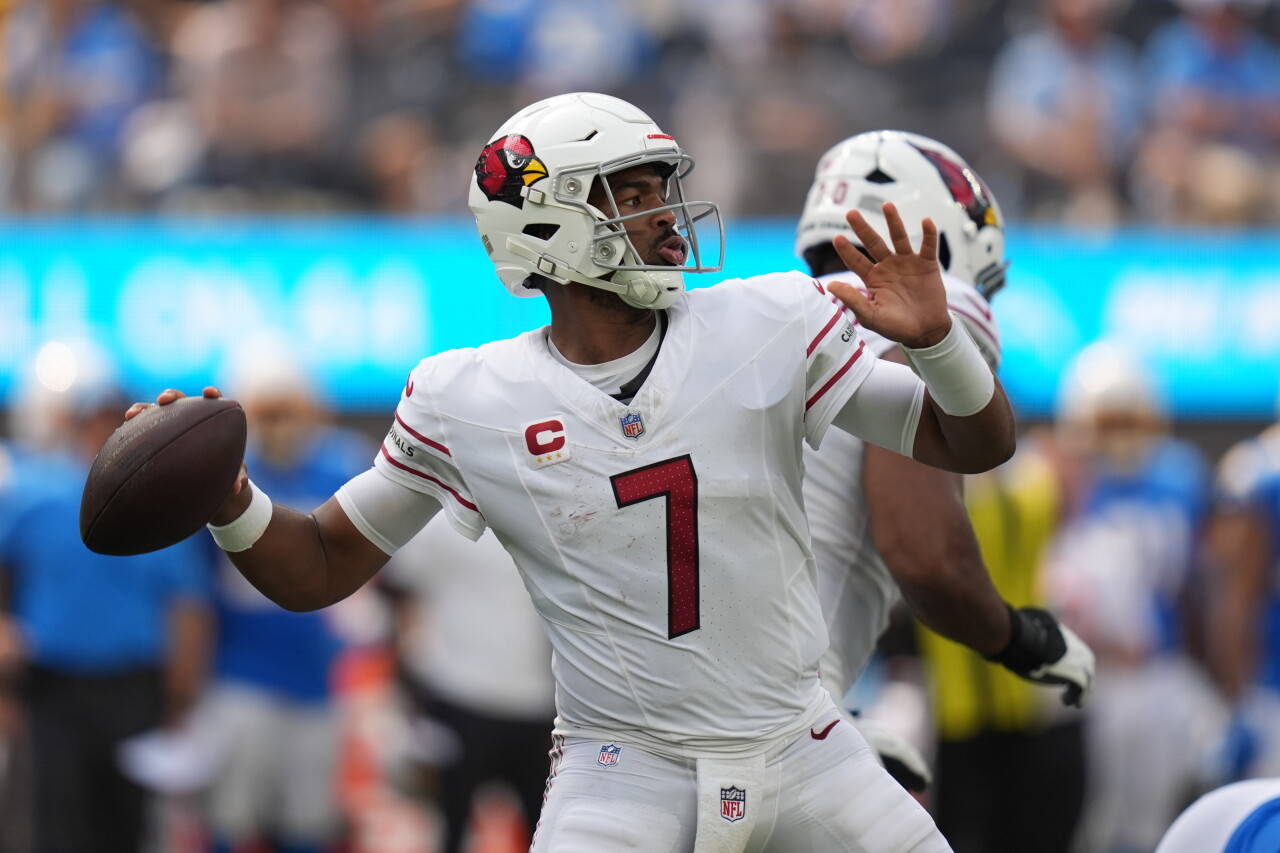 Cardinals Chargers Football