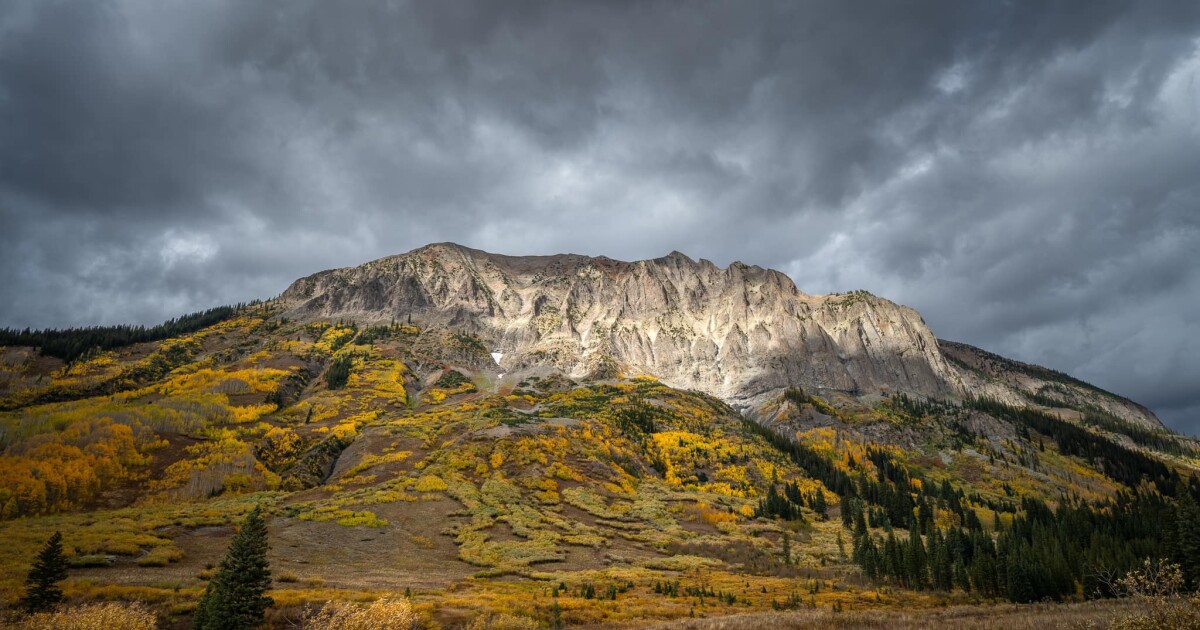 A little taste of fall across Colorado Thursday with sunshine and temperatures in the 70s