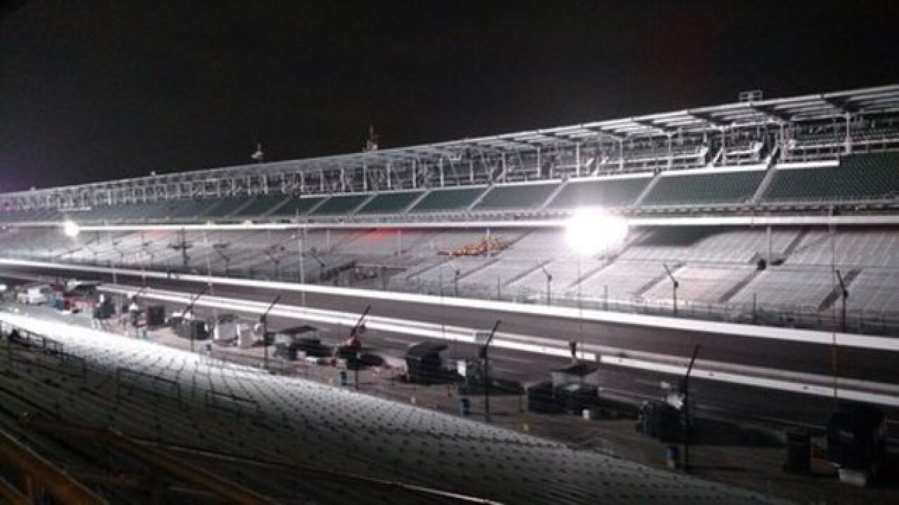 PHOTOS: Early risers ready for the race
