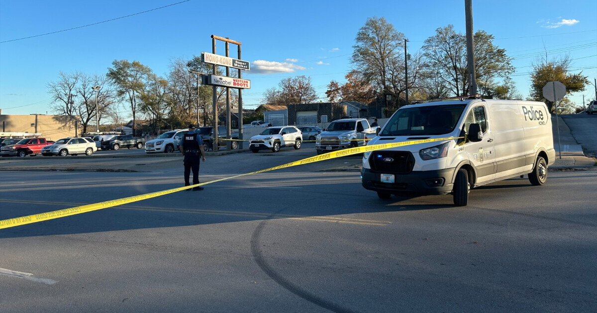 Man killed, woman critically injured in shooting in Kansas City, police say
