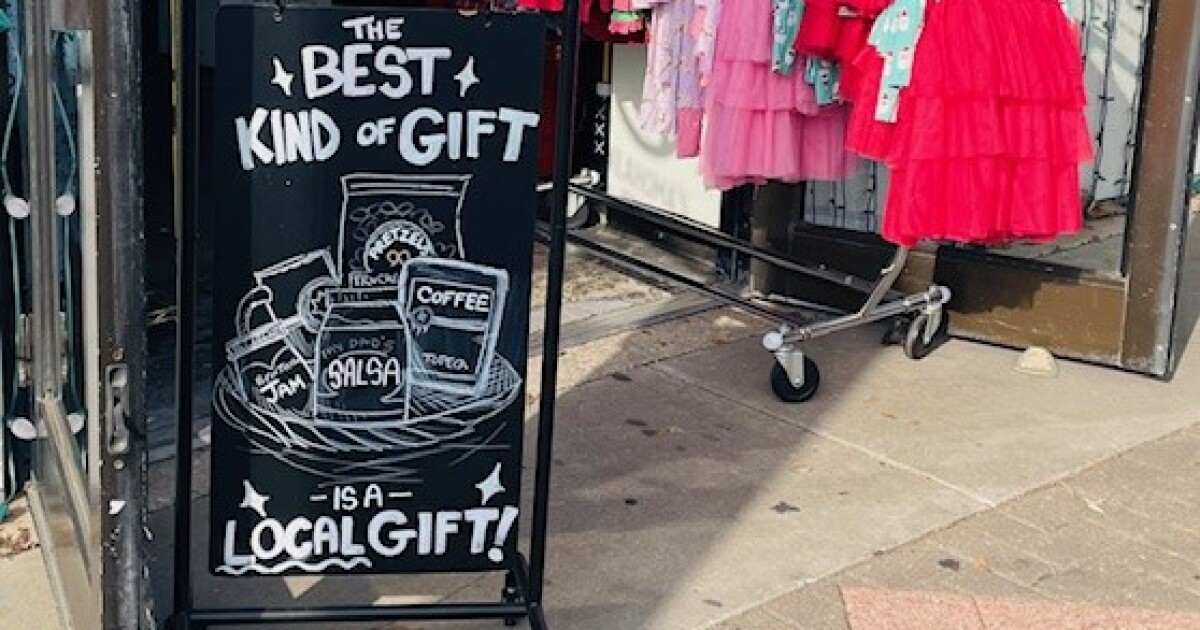 Some small businesses report 40% sales drop during crucial holiday season