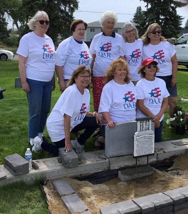 Daughters of the American Revolution Oro Fino Chapter