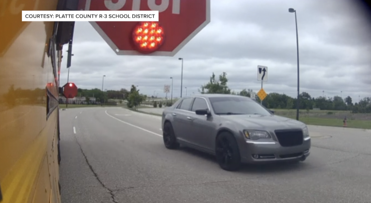 Stop arm violation in Platte County