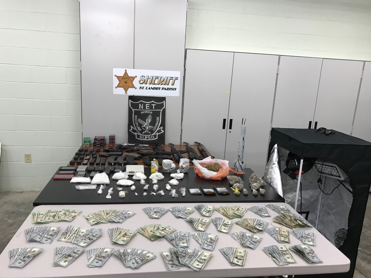 ST LANDRY DRUG BUST 1204.jpg
