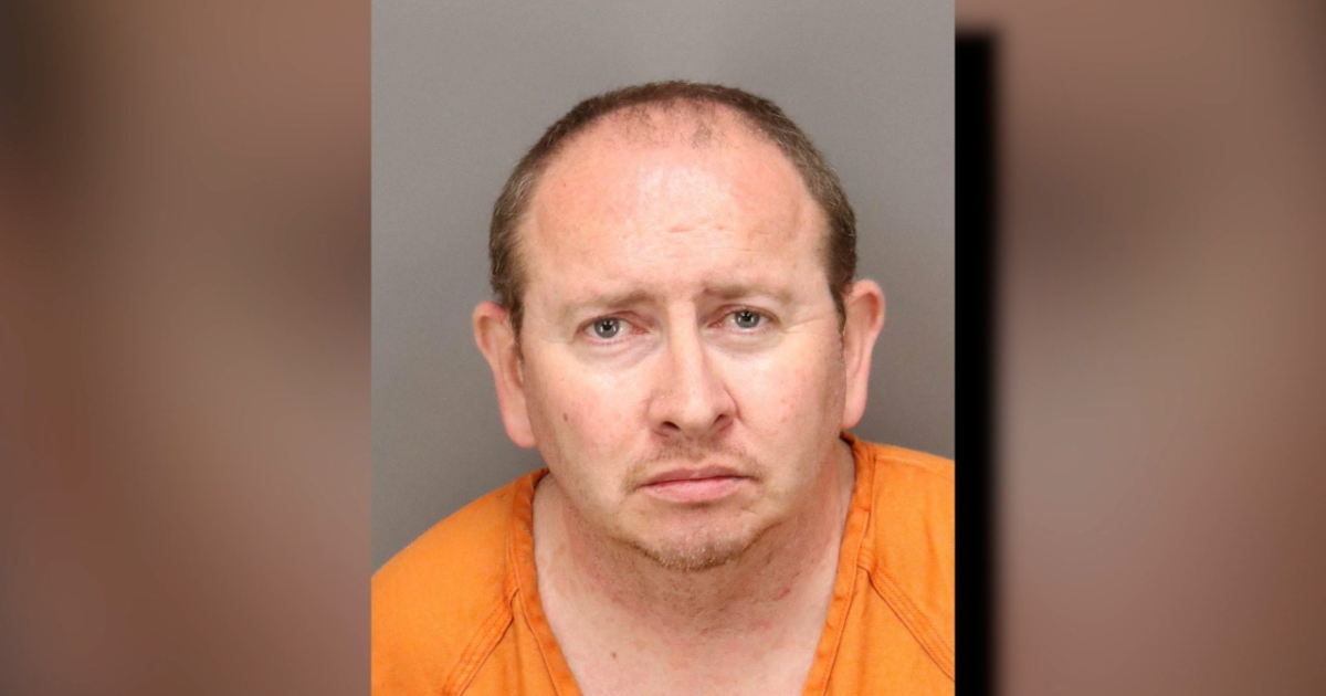 Pinellas teacher charged after allegedly sending child obscene messages ...