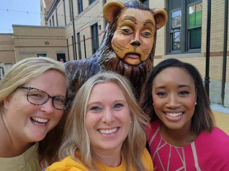 symone lorena kristi.jpg