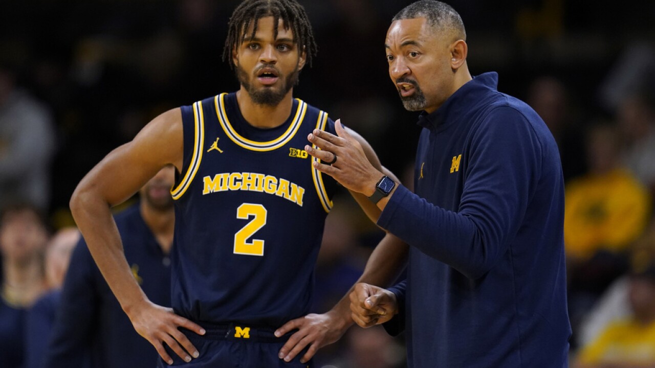 Juwan Howard Michigan basketball