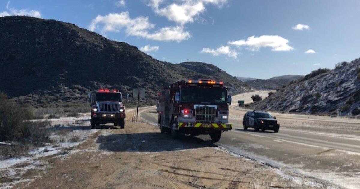 Good Samaritan dies after stopping to help following crash