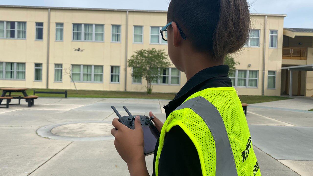 Pinellas-student-youngest-to-get-drone-safety-certification-WFTS-SARAH.jpg