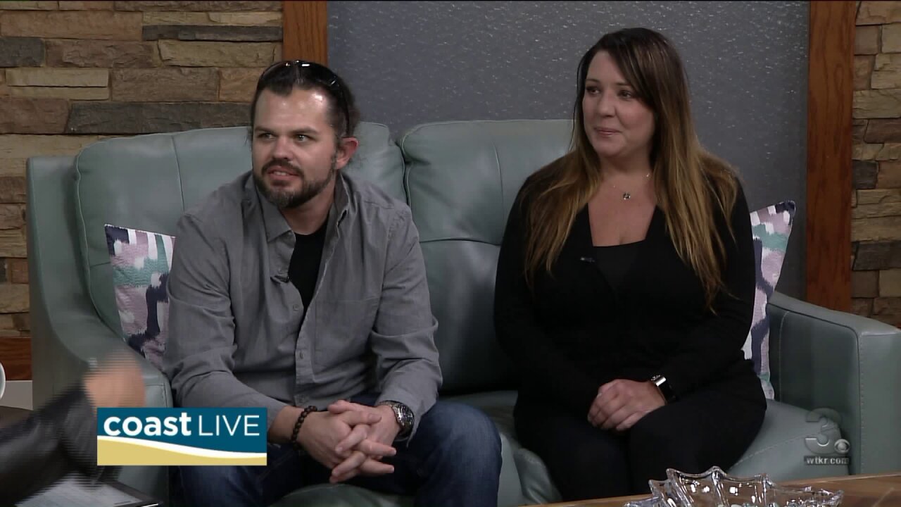 Cash and Carly share the latest country music news on Coast Live