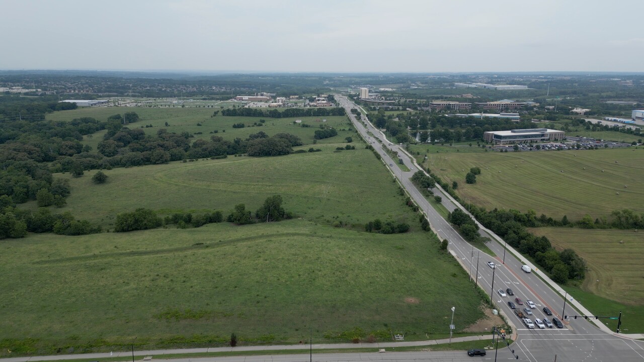 Site of future Chiefs facility in Olathe.jpg