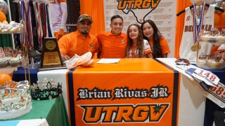 Beeville's Brian Rivas Jr. signs with UTRGV