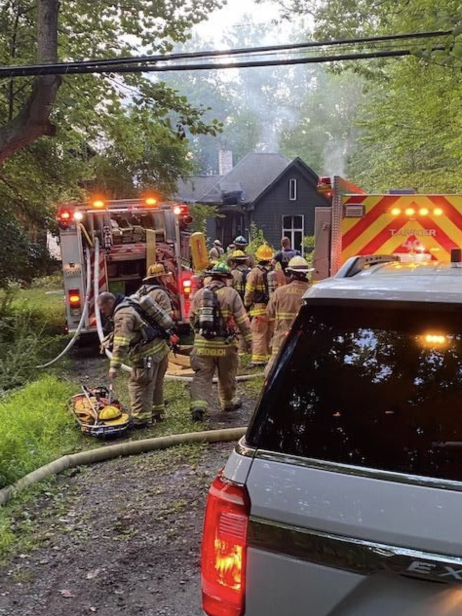 Family escapes fire that destroyed home in Annapolis