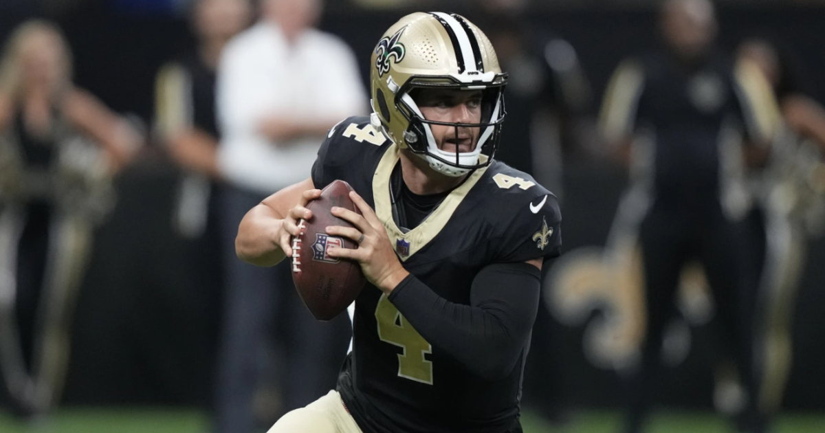 Derek Carr throws TD pass in Saints debut, a 26-24 preseason win over the Chiefs - Vimarsana News