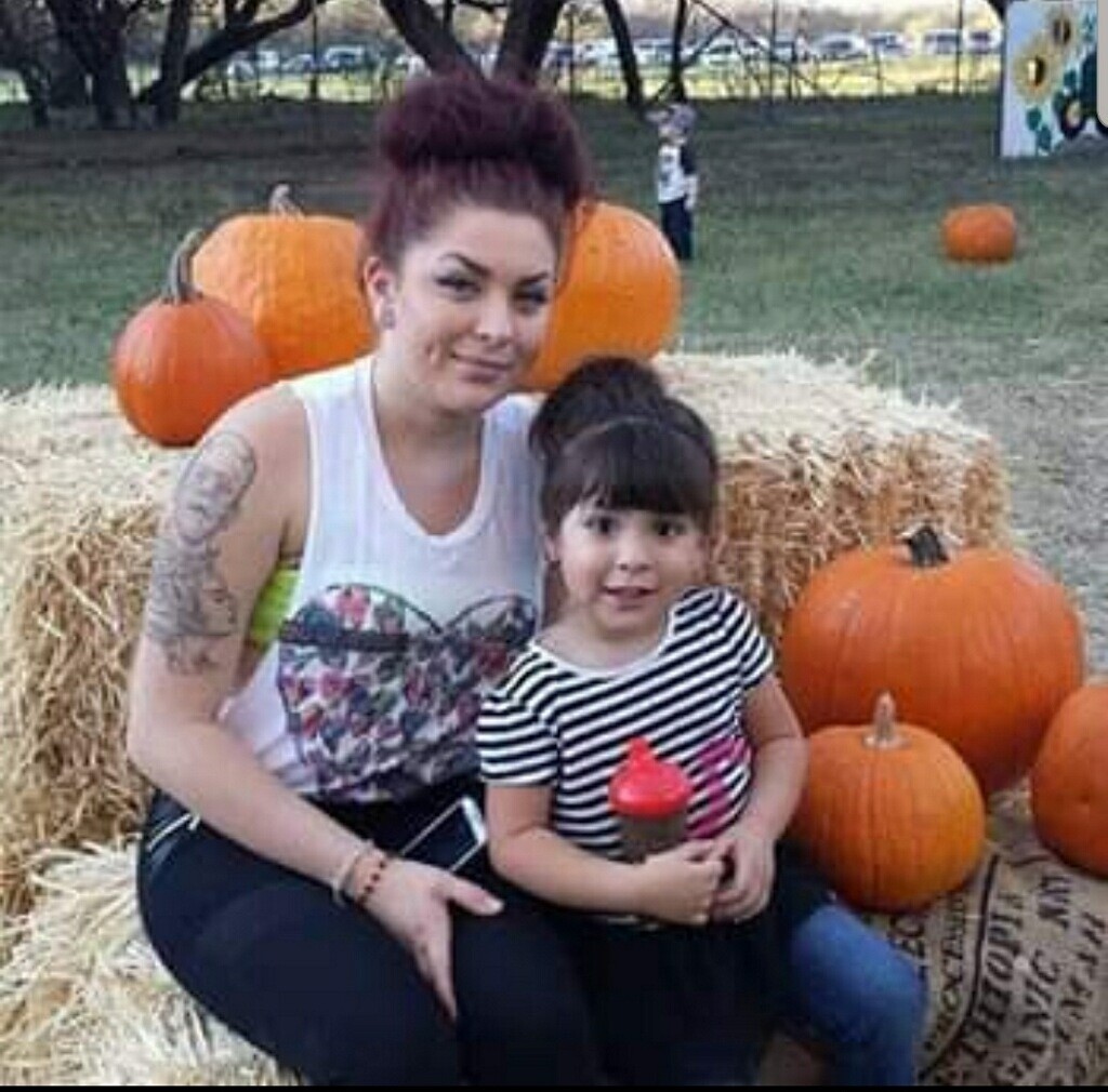2019-07-01 I-19 Killing- Marilyn and daughter-pumpkins.jpg