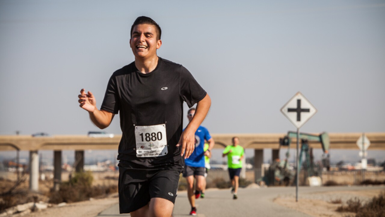 Photos: Bakersfield Marathon Mile 10 and Mile 23