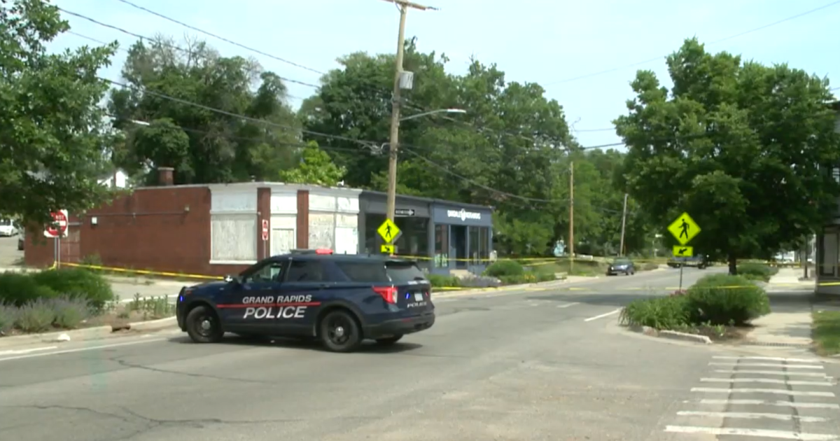 Grand Rapids police respond to shots fired call on southeast side