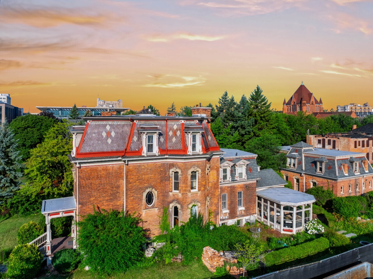 Hudson-Evans House 79 Alfred - 35.jpg