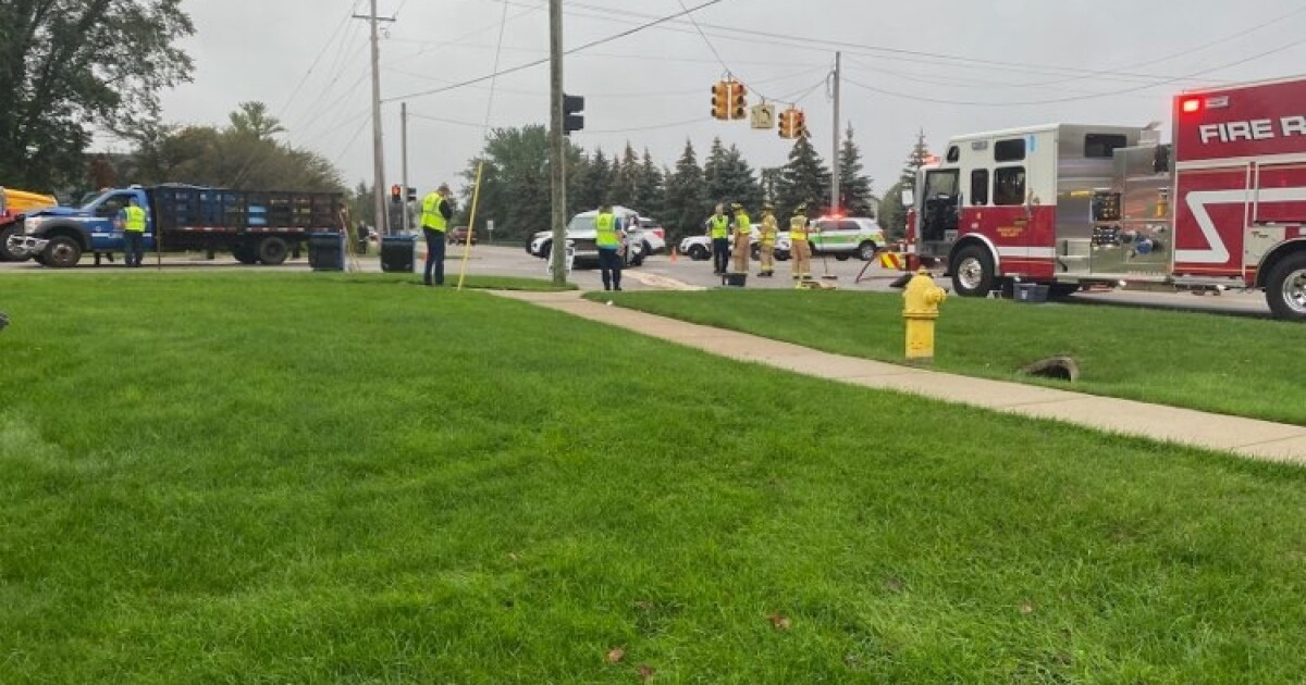 2 injured after 4 car crash in Georgetown Township