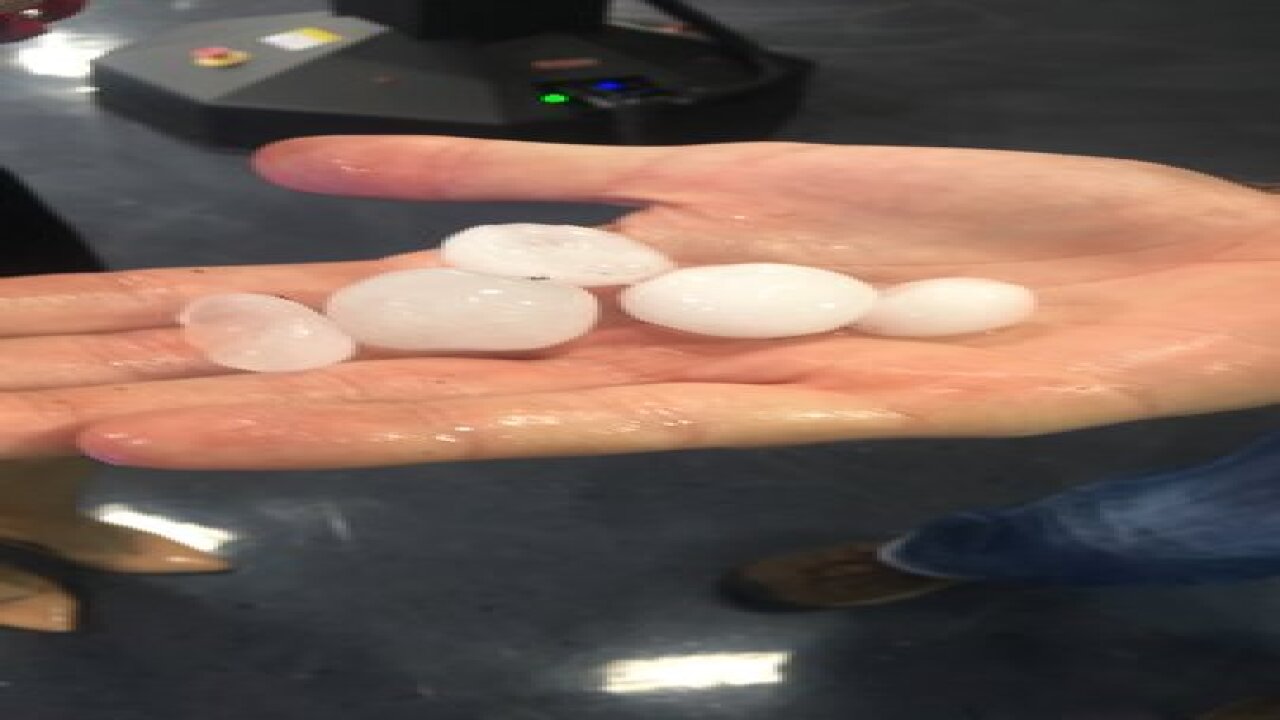 Severe thunderstorms bring hail to KC metro
