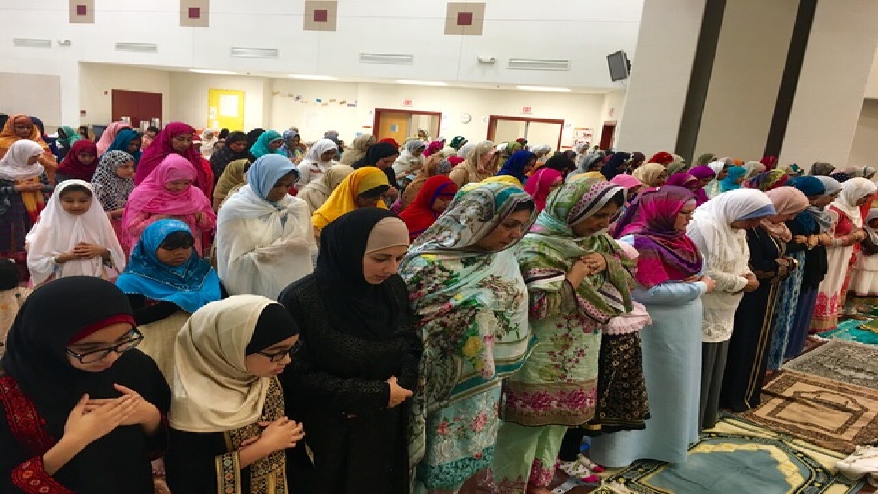 PHOTOS: Central Indiana Muslims observe Ramadan