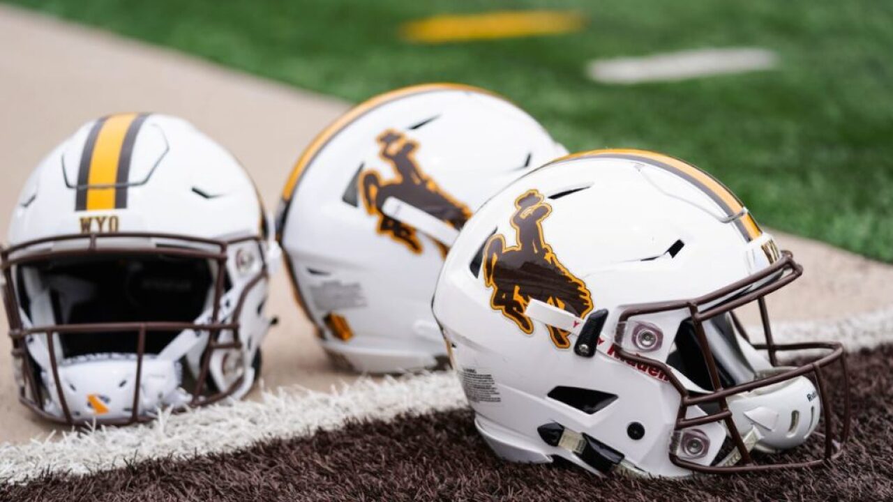 Wyoming Cowboys Face No 21 Boise State Saturday On Espn