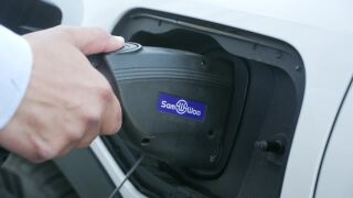 High gas prices push Kern County drivers toward electric vehicles and spark calls for oil production