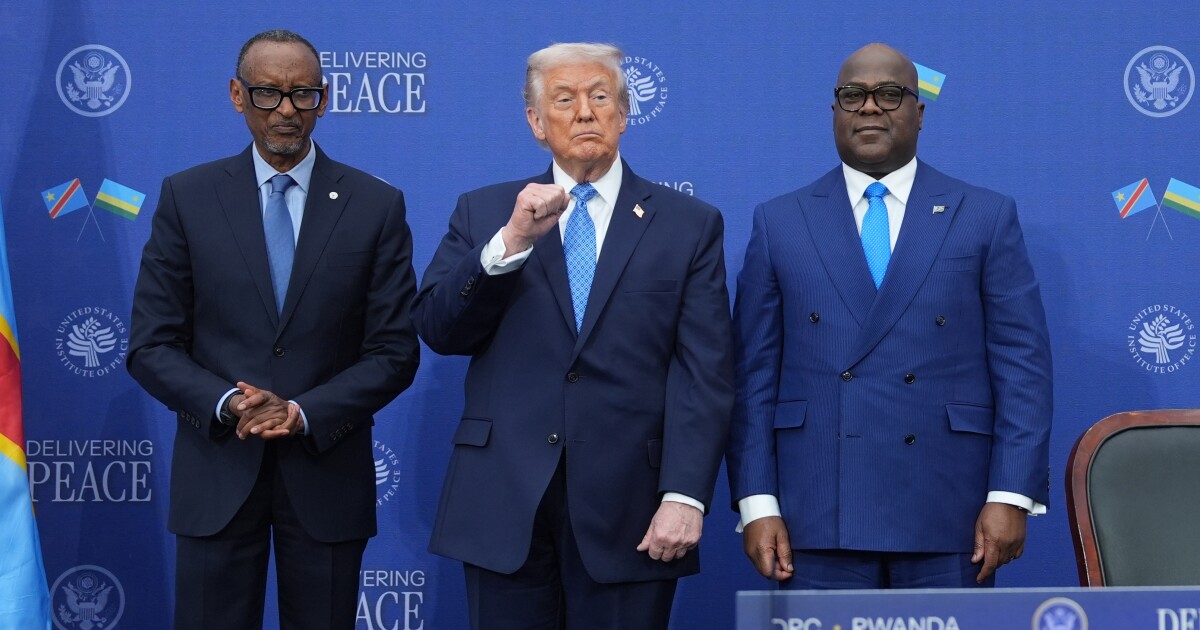 US moderates a peace deal for Congo and Rwanda that will include minerals access