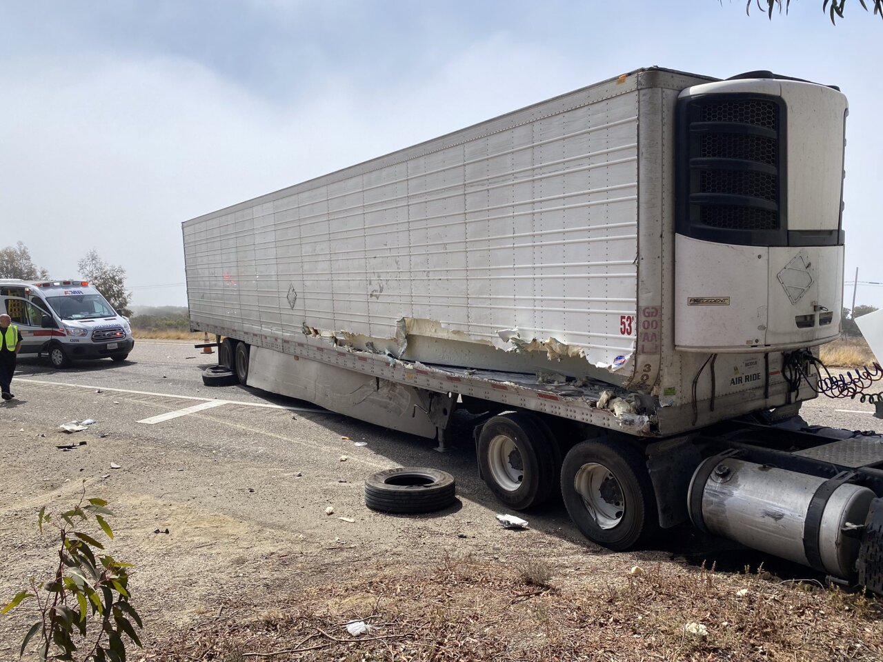 big rig collision 2.jpg
