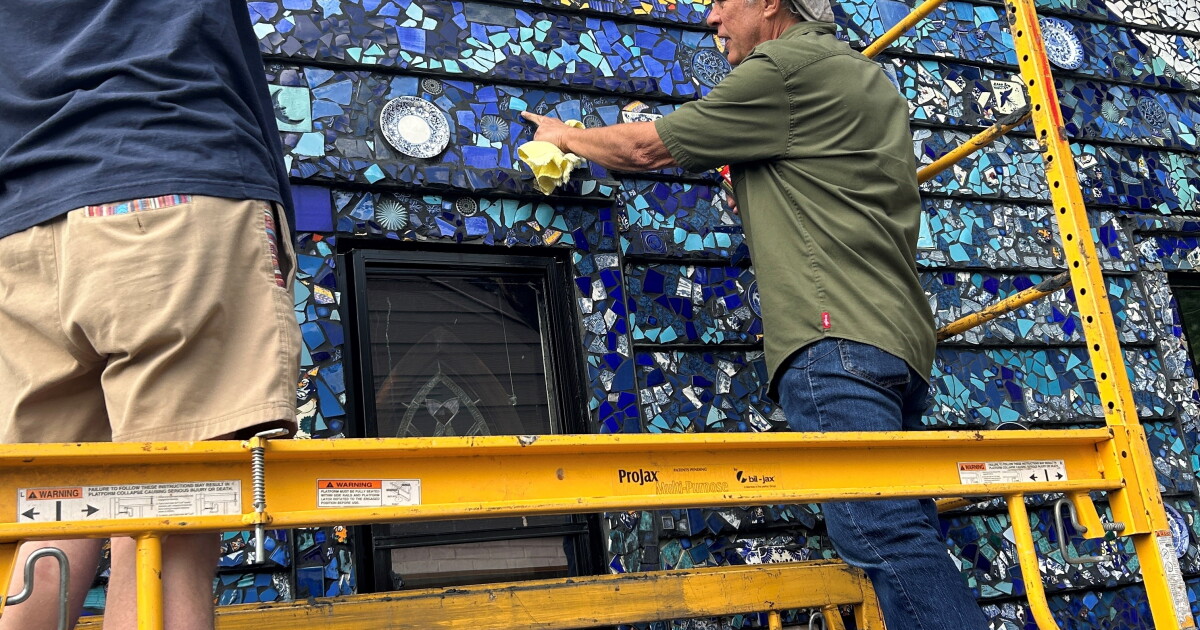 What's That?: Artist updates his giant, beautiful mosaic home - Vimarsana News