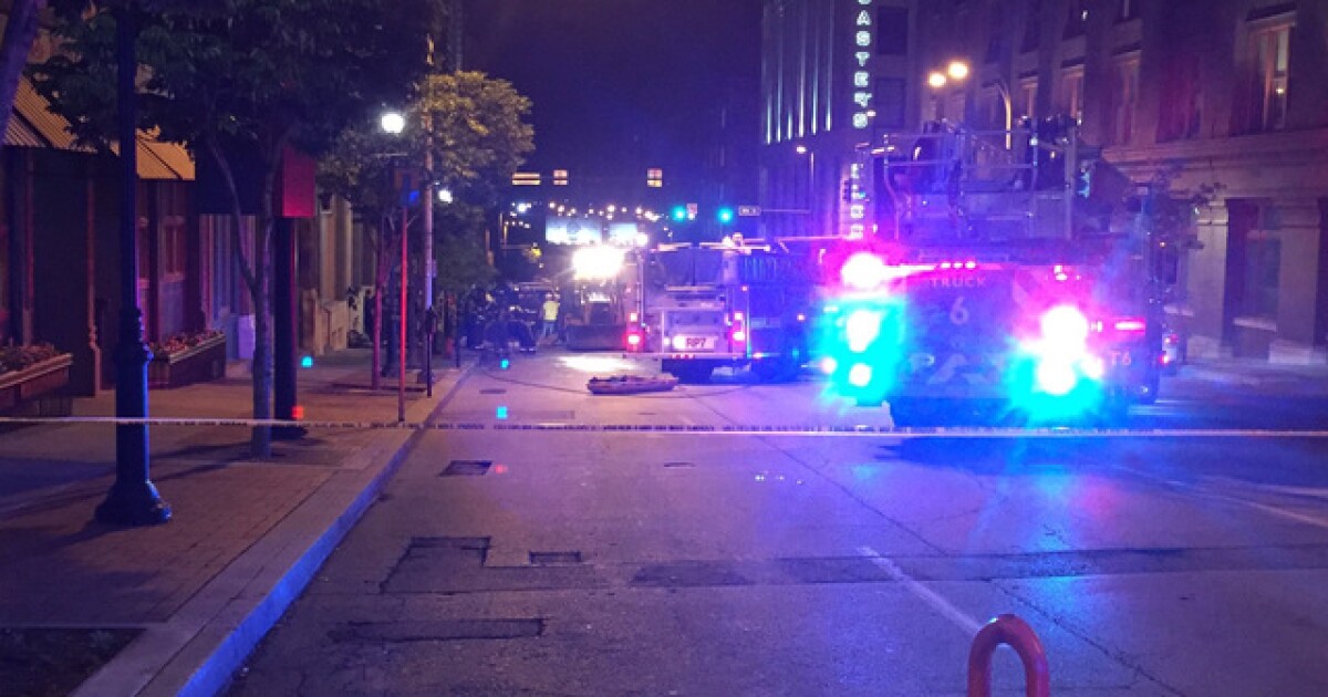 Gas odor forces evacuation of downtown building