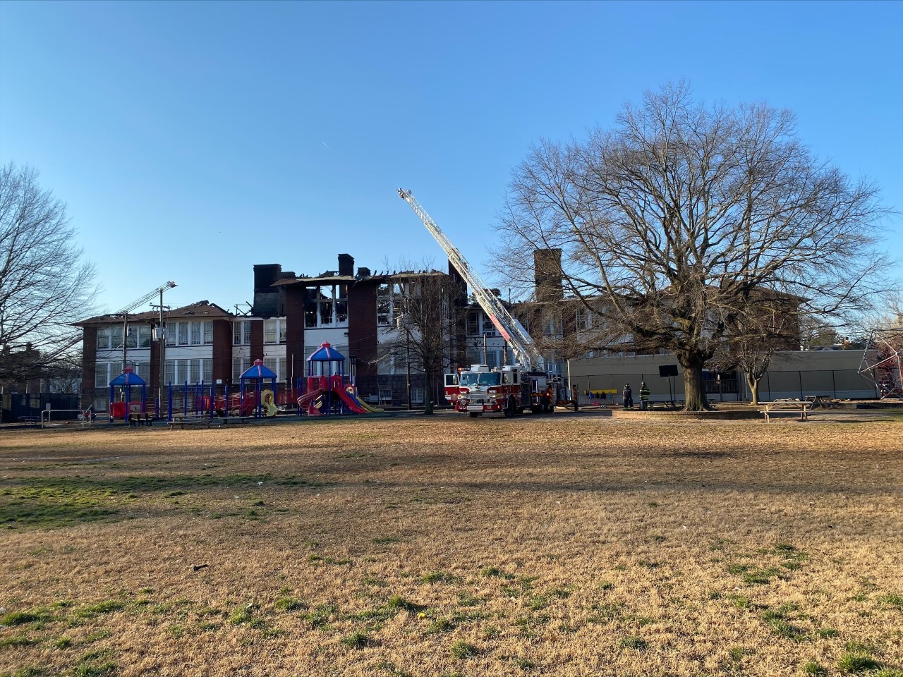 Fox Elementary fire next morning 02.jpg