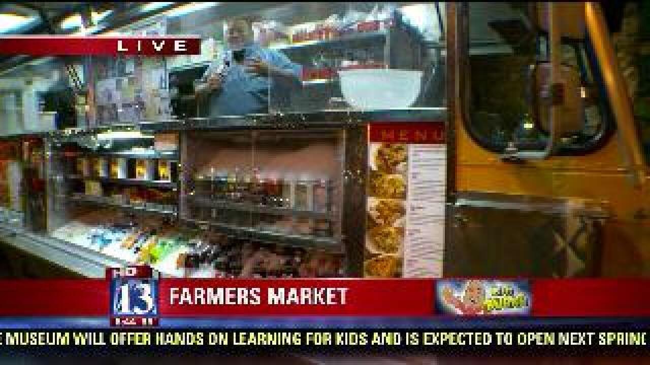 Food truck specialties at farmers market