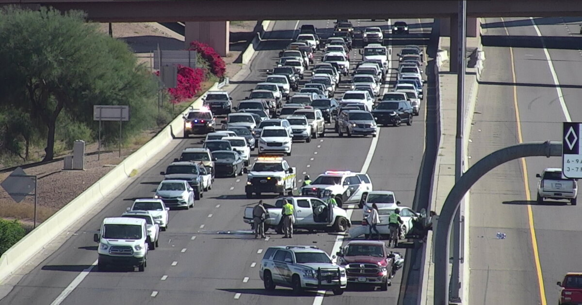 1 killed in wrong-way crash on Loop 202 and McClintock