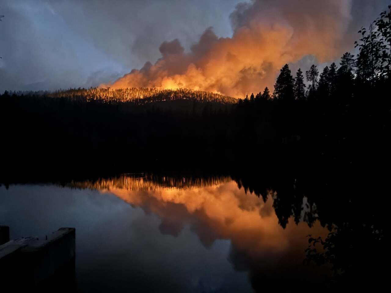 willow fire.jpg