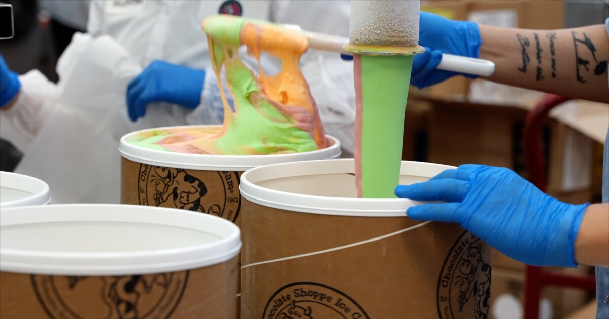 Wisconsin ice cream maker explains how removing artificial dyes could affect your favorite scoops