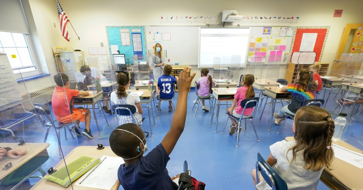 va-beach-schools-to-dismiss-2-hours-early-on-select-days-to-help-ease-teacher-burnout